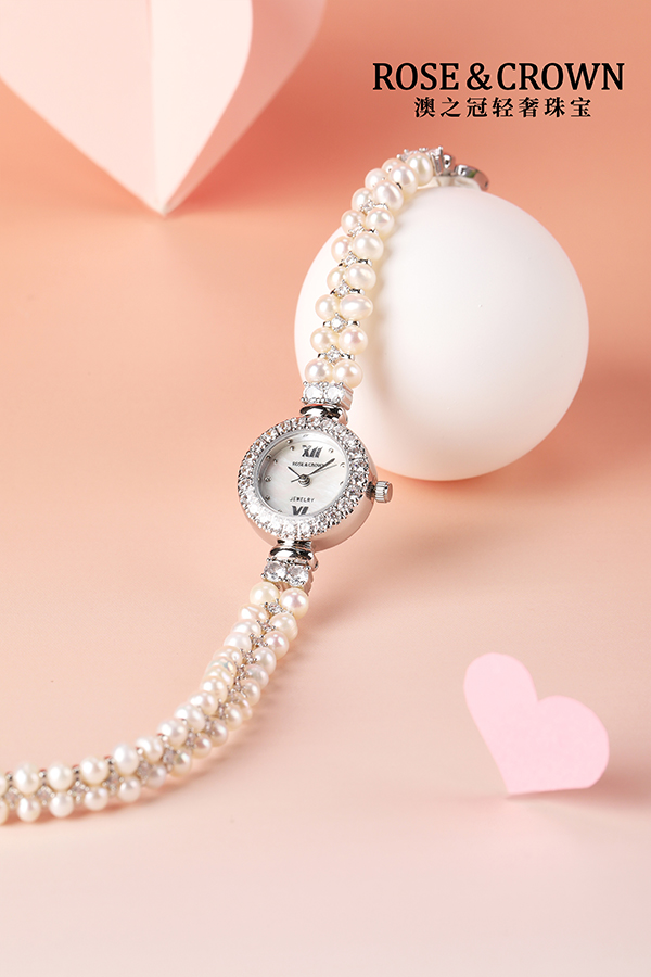 rose&crown澳之冠整体造型简洁大方,年轻化设计惹人爱