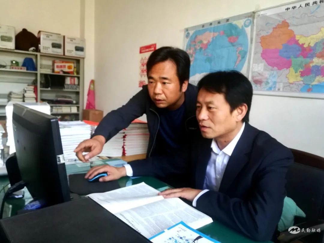 记县级优秀班主任民勤一中教师白生鹏
