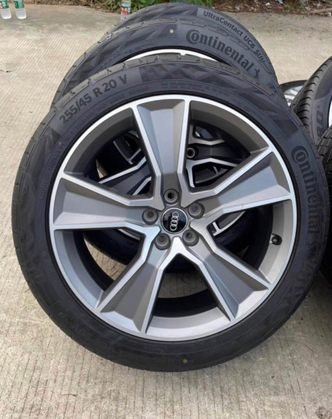 奥迪q5原装轮胎235/65r17米其多少钱