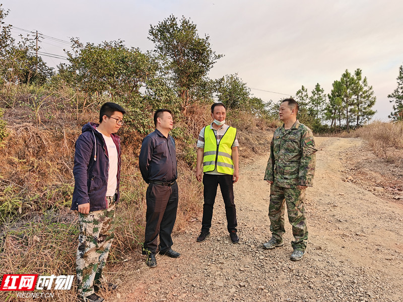 森林防灭火丨道县:胡洪春到柑子园镇督导安全生产暨森林防灭火工作