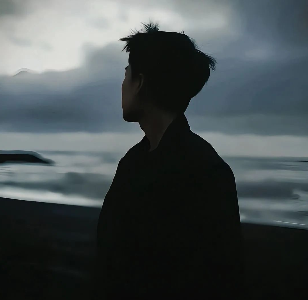 探索超然世俗的男生微信头像世界