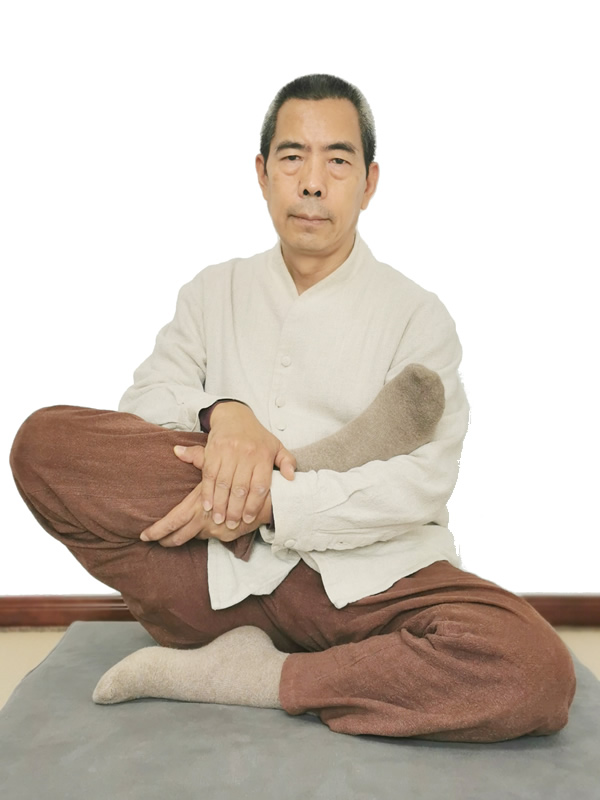 摇篮式 初练习时,通常不能环抱小腿,也可以用手只抱住脚掌,上体保持