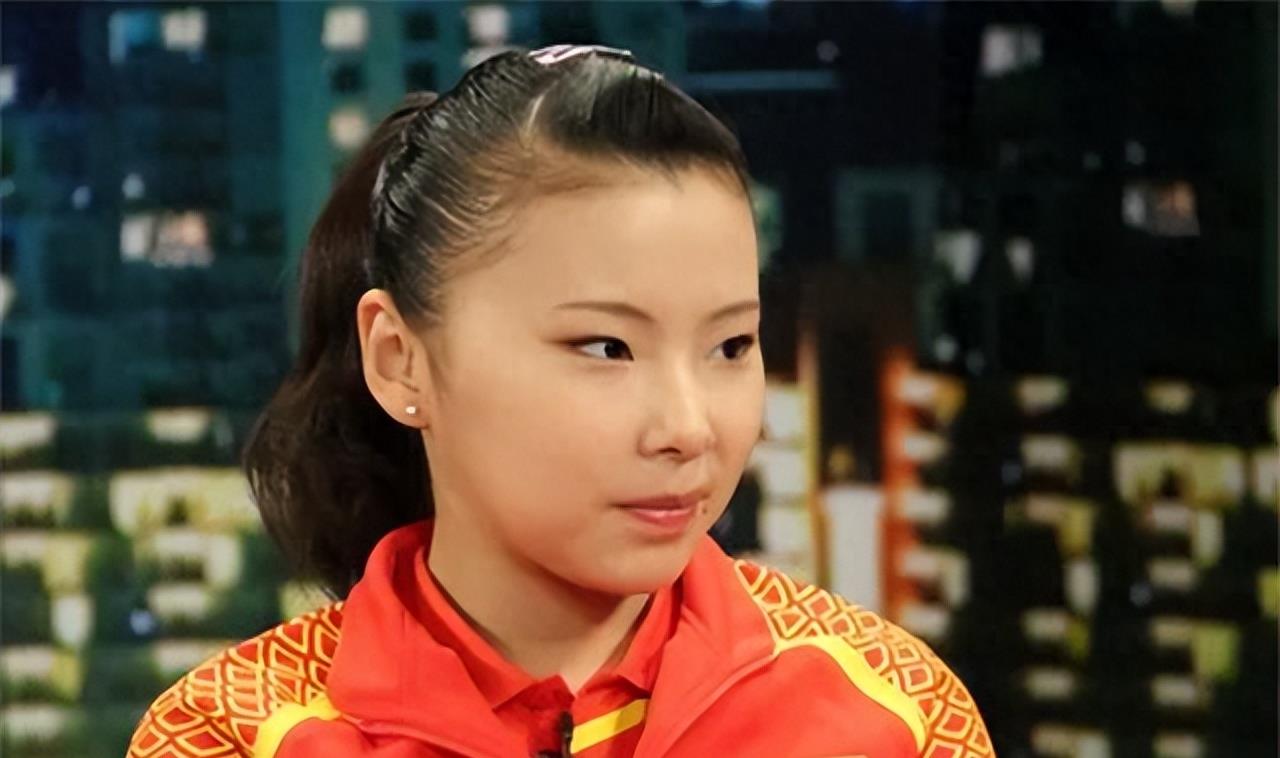 1米46奥冠何可欣近况:退役后长到1米5成女神,谈了个1米8男足