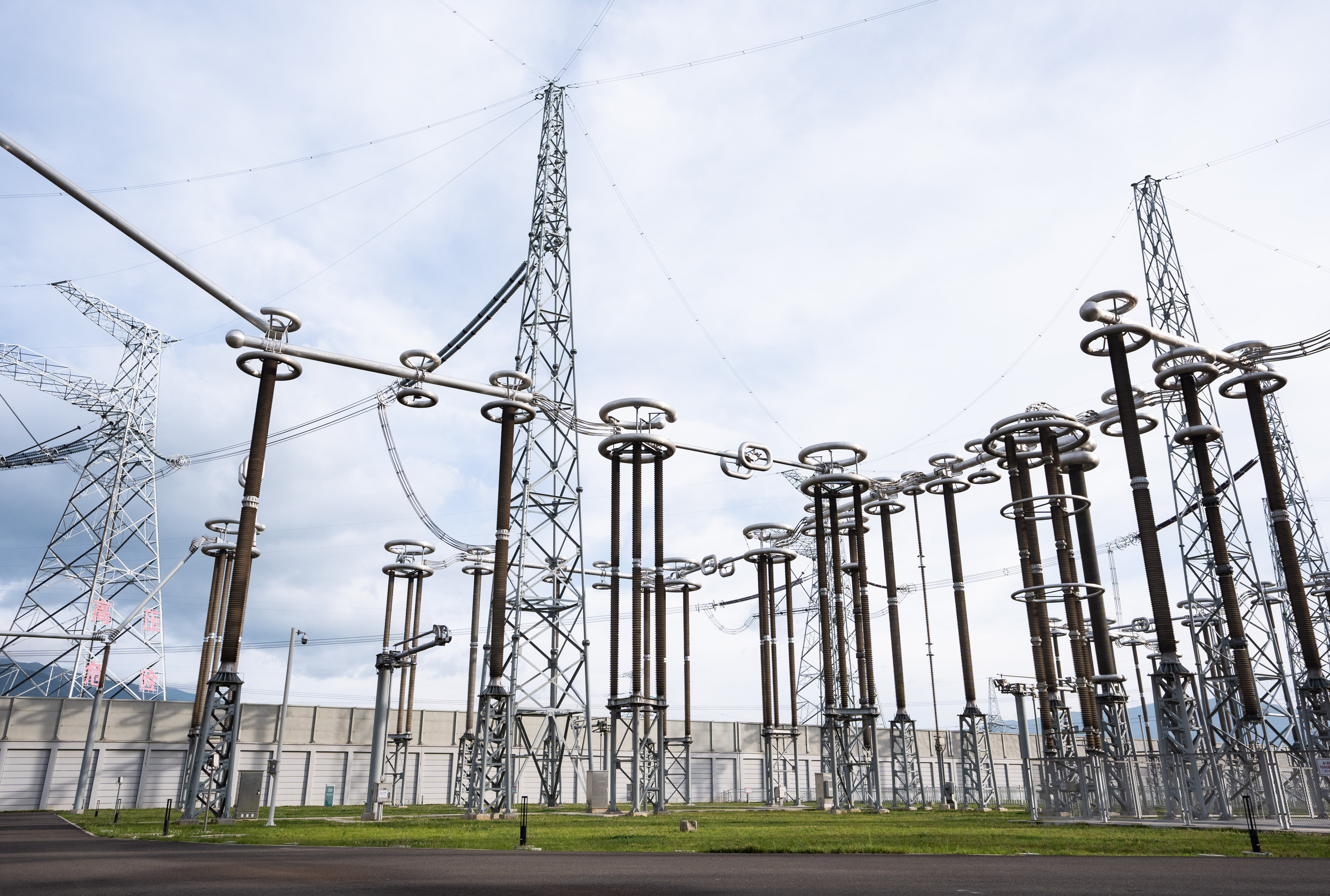 布拖换流站首次达到1600万千瓦满功率运行状态