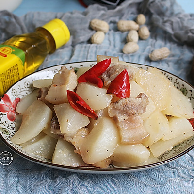 清香麻爽秒入魂 咸肉炖萝卜