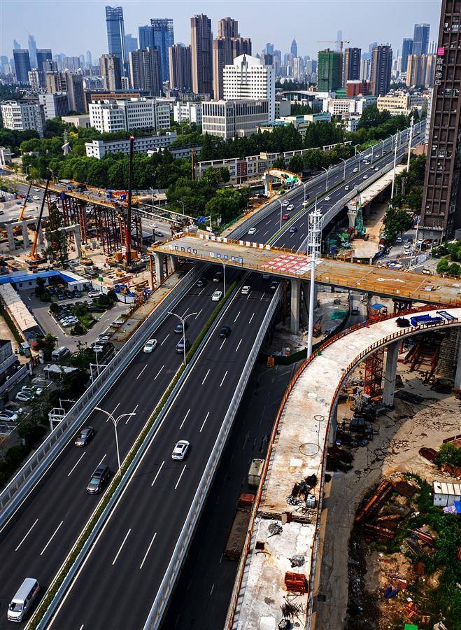 武汉建设大道延长线项目跨越二环线