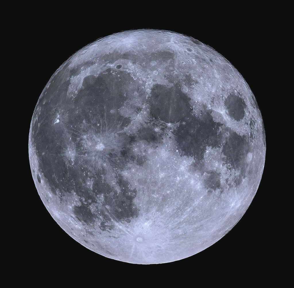 探索月球表面的多样特征:揭开宇宙的神秘面纱