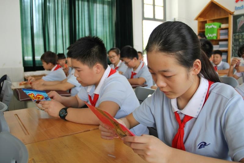 武陵区市场监管局:食品安全检测进校园 守护阳光下的盘中餐