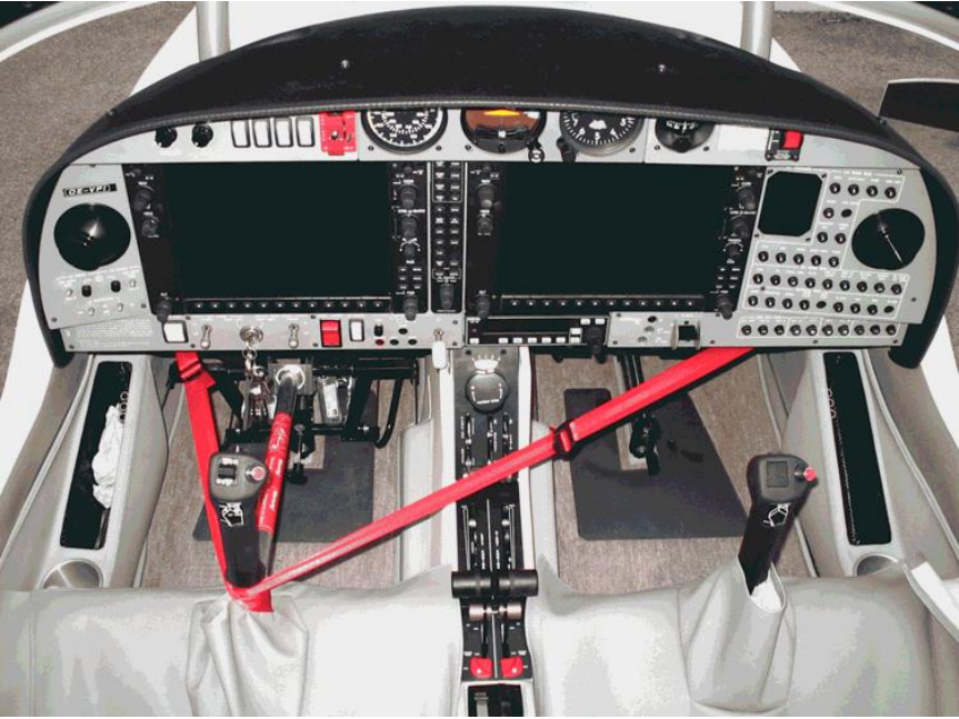 钻石da42ng双发飞机介绍