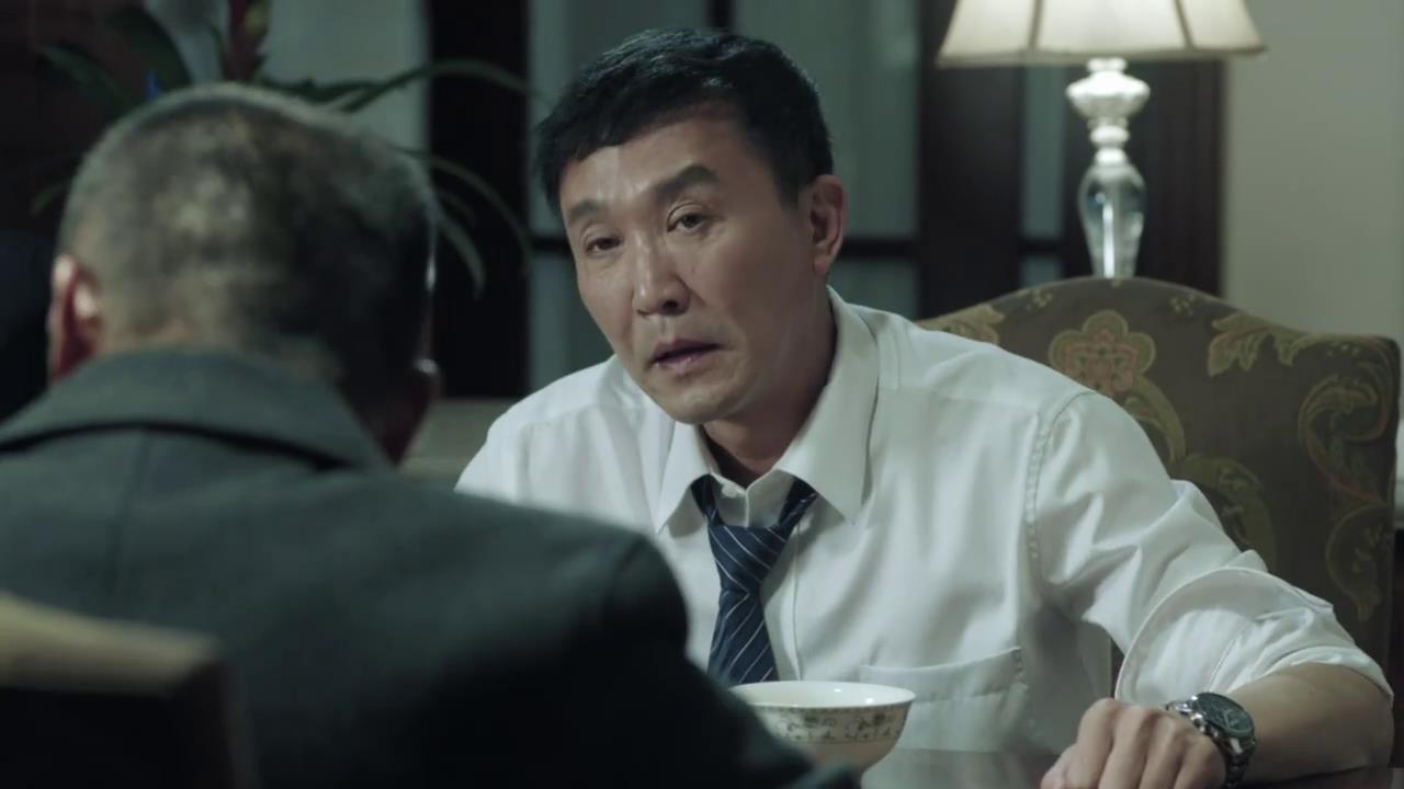 在《人民的名义》中,同为副部的达康书记和田国富哪个职权更大?