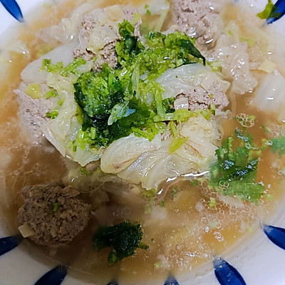 吃不下饭?那是你不会做冬季暖身~白菜羊肉丸子汤