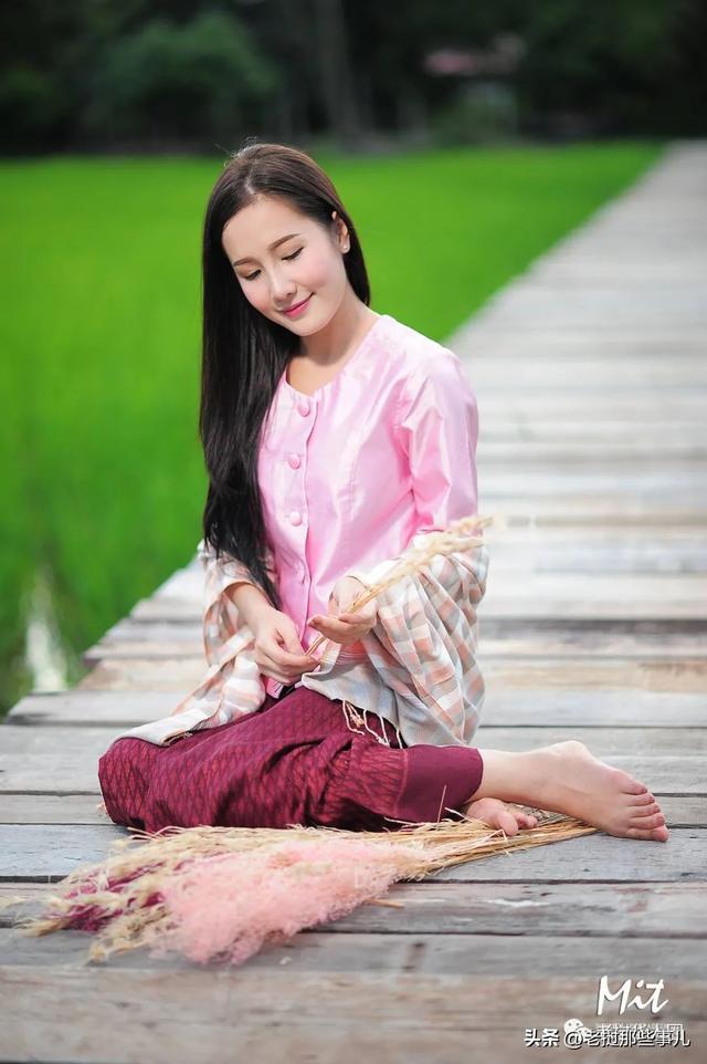 老挝美女 微信图片