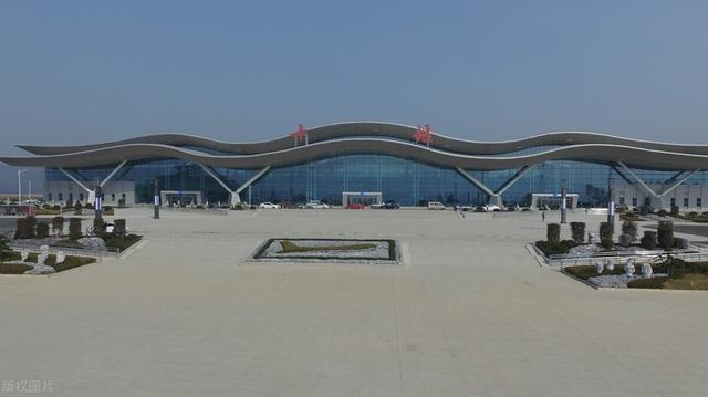 武当山机场国际楼建设项目可研报告通过评审 投资约3.8亿