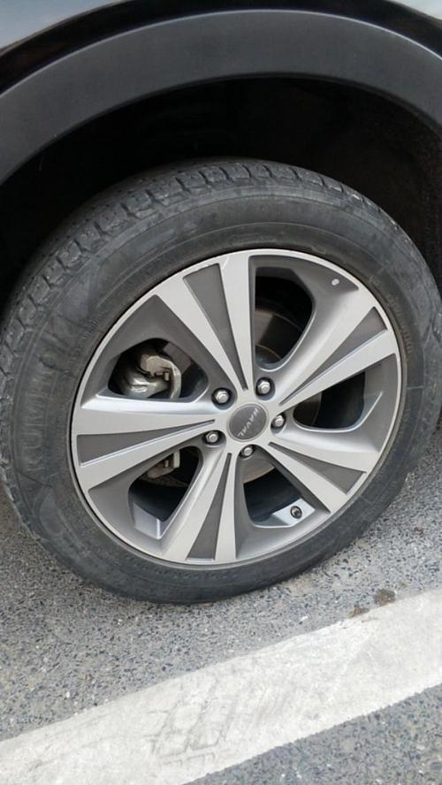 哈弗h6轮胎多少钱一个