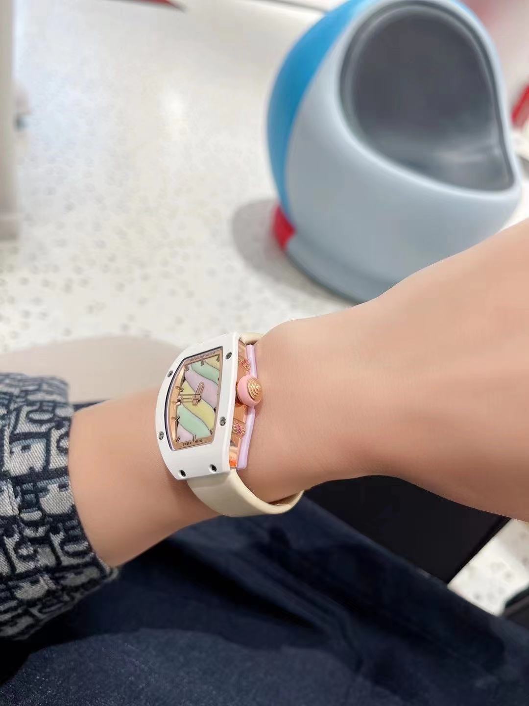 03棉花糖女神手表想不想吃一口
