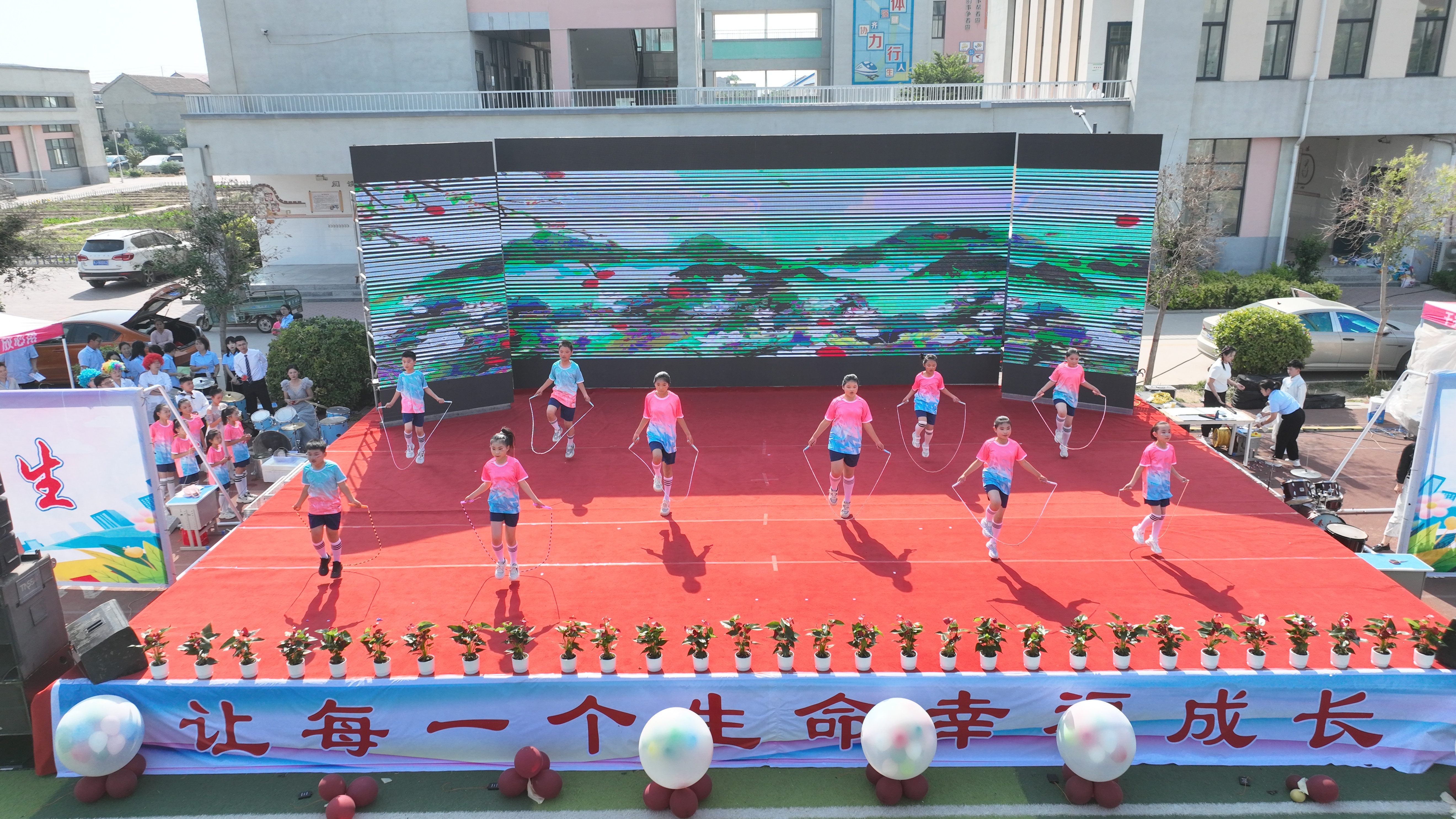 南乐县求实小学:举办第四届学生综合素质暨庆六一文艺汇演