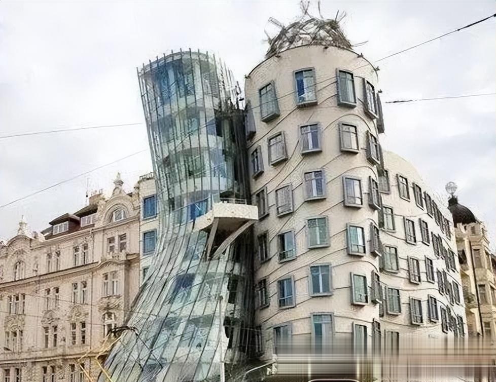 盘点20个世界上外观奇葩的"可怕"建筑,每一个都让人毛骨悚然