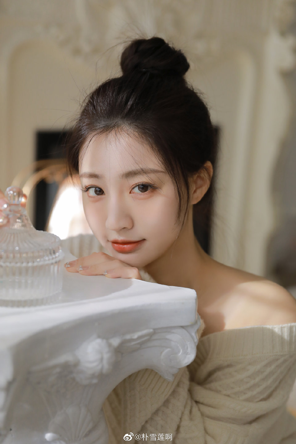 《人间日常》小姐姐居家纯欲写真摄影