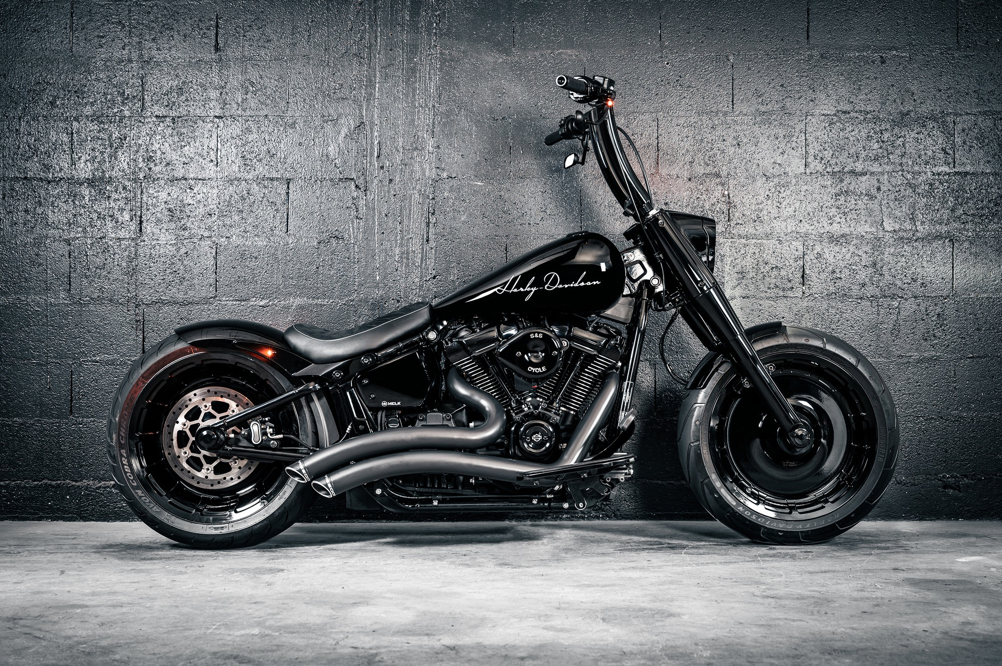 暗夜黑涂装 哈雷fat boy改装欣赏