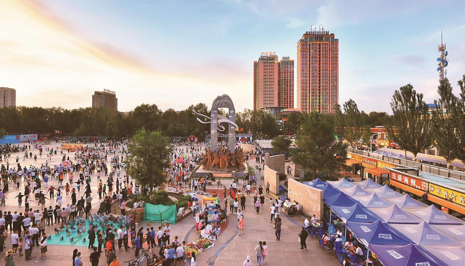 「礼赞七十年 铸就新辉煌」昆仑山下大城崛起——格尔木70年发展之路