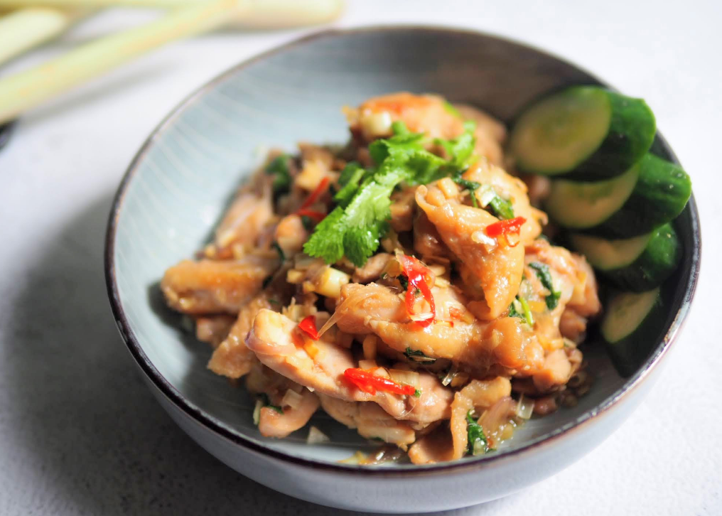 超下饭!大叔教你泰式香茅鸡,咸香味美,简单易做,一定要试试看