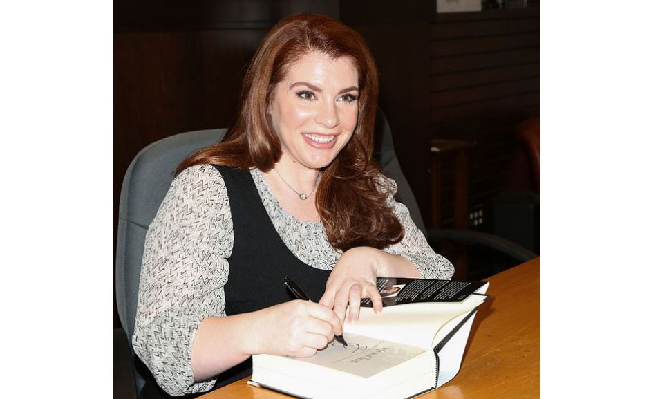 "暮光之城"新作《午夜阳光》简体中文版将出版