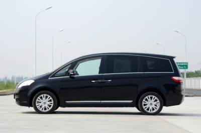 纳智捷mpv商务车7座真实油耗