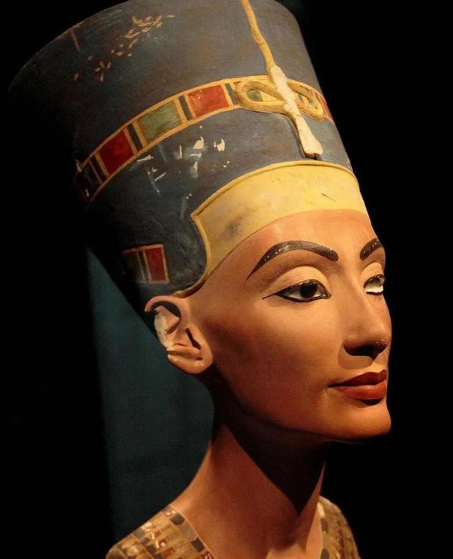 古埃及最惊艳的王后—纳芙蒂蒂