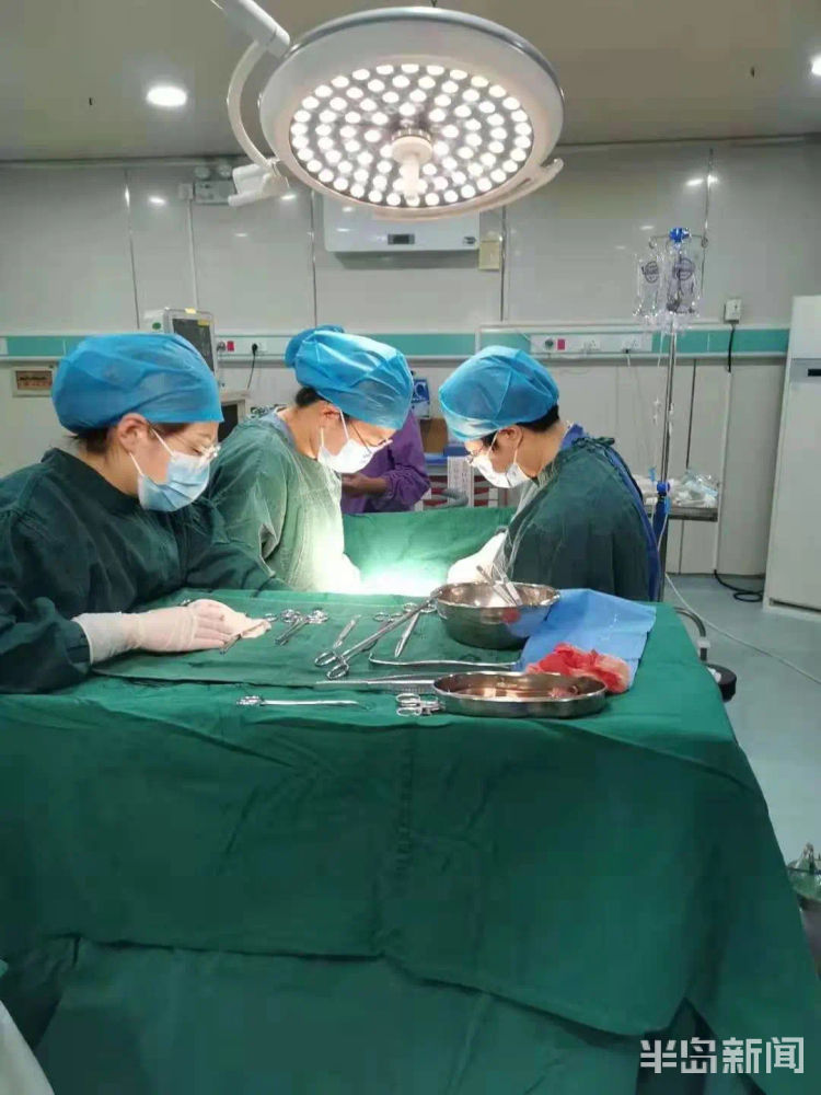 心疼!"95后"女大夫手术中累晕倒
