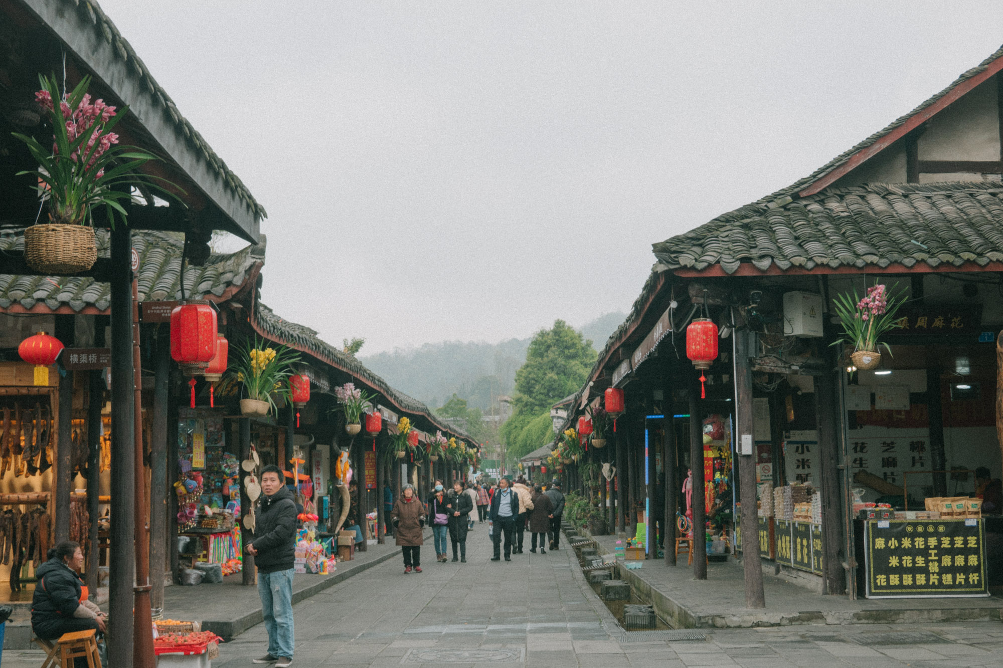 街子古镇,青城山下有一个绝美古镇,那珍珠都应该看看.