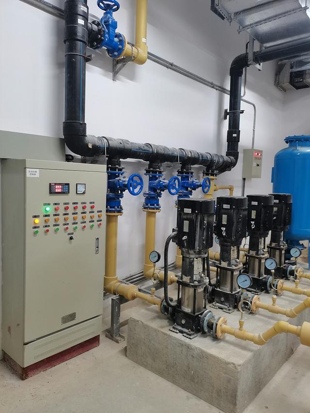 变频恒压供水设备案例:南京市雨花台区天隆寺泵房安装