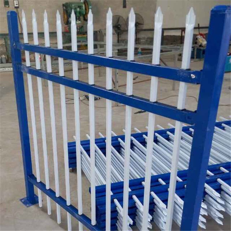 坚固保护,方钢护栏网为您筑起安全之墙