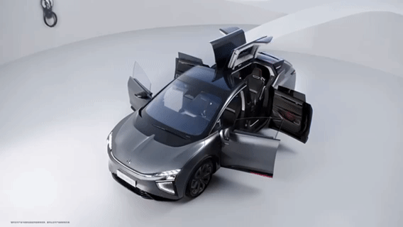 Model S Plaid秒杀V12奔驰？机械灵魂与电动王者的世纪交锋！-有驾