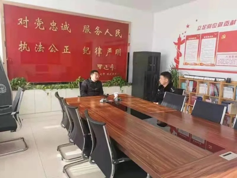 奈曼旗人民政府副旗长,公安局党委书记,局长刘欣欣深入基层派出所调研