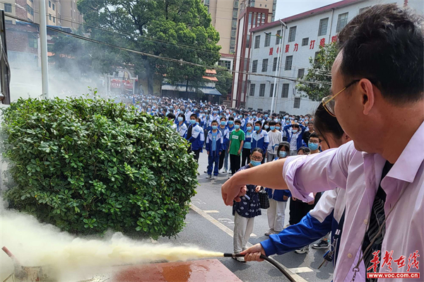 安仁县城关中学开展消防演练活动,筑牢安全底线