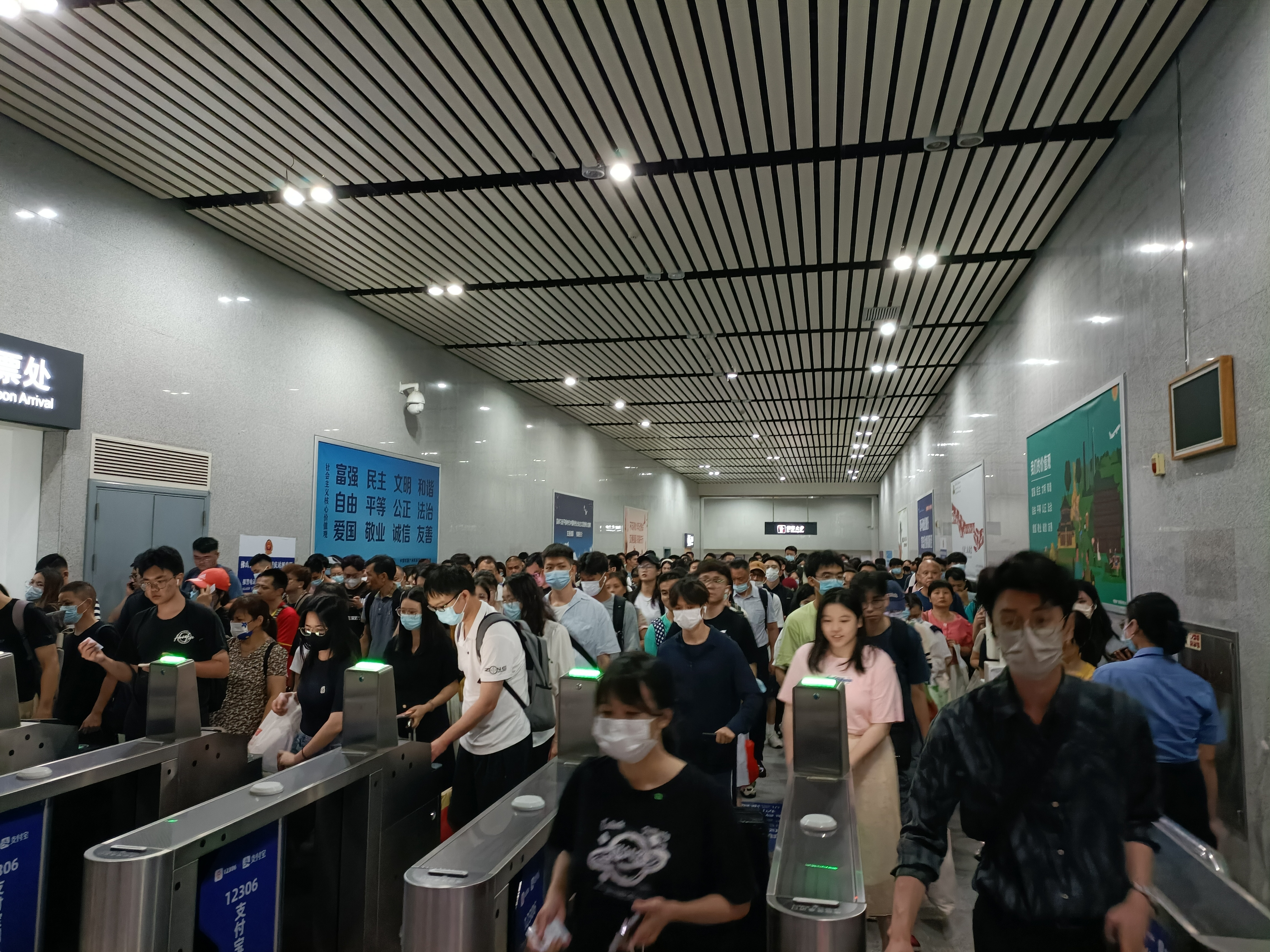 肇庆火车站积极"备战"暑运