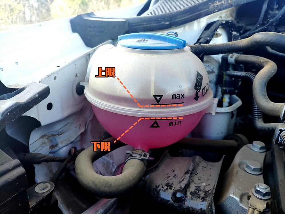 防冻液到底多久换一次?连这姑娘都知道,有的老司机还弄不清