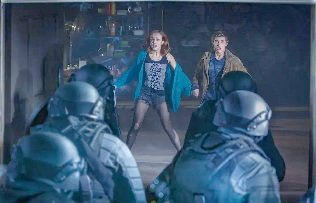 男主泰伊·谢里丹与汤老湿有几分神似,而女主奥利维亚·库克在之后的