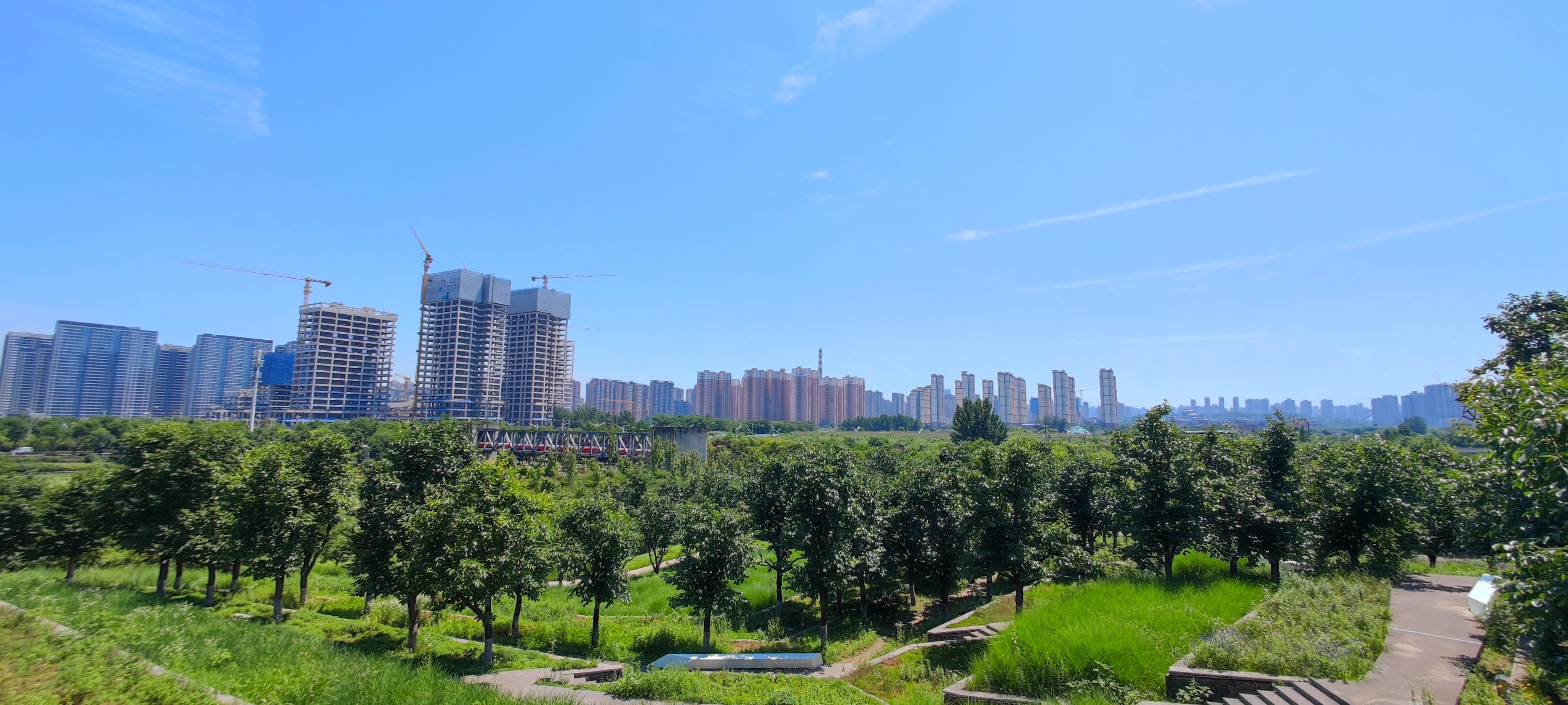 雁南公园 美如画卷