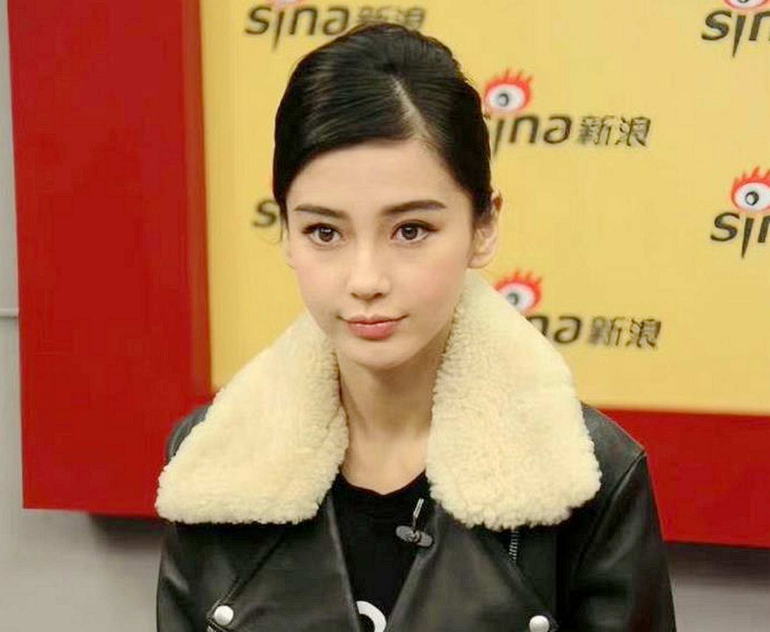 几位耳朵比眉毛还高的女明星,这样的脸据说是很有智慧的脸.