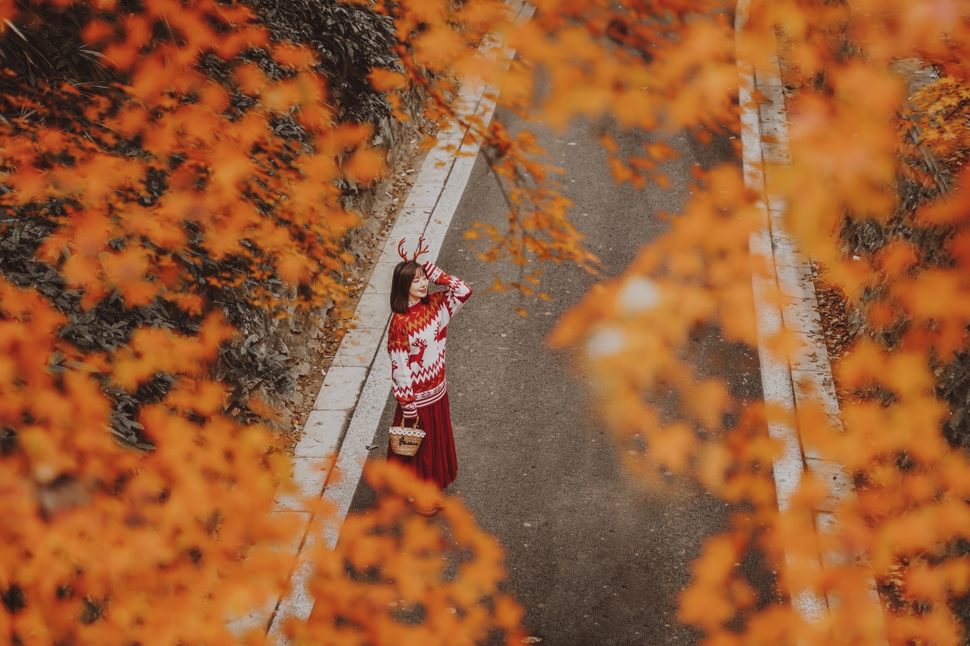 枫叶景色美如画,枫叶人像拍摄的6种拍法,新手也能学会