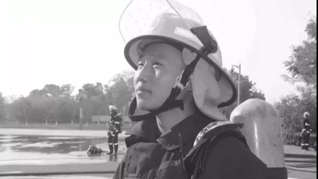 刘磊烈士,你当哥哥了