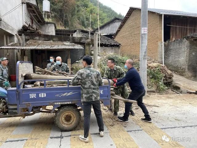 大战六十天实现"全域无垃圾|建阳区小湖镇:做给群众看 带着农户干