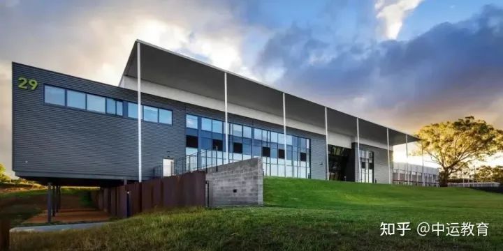 上海交通大学与法国kedge商学院合作举办工业与商业管理硕士简介