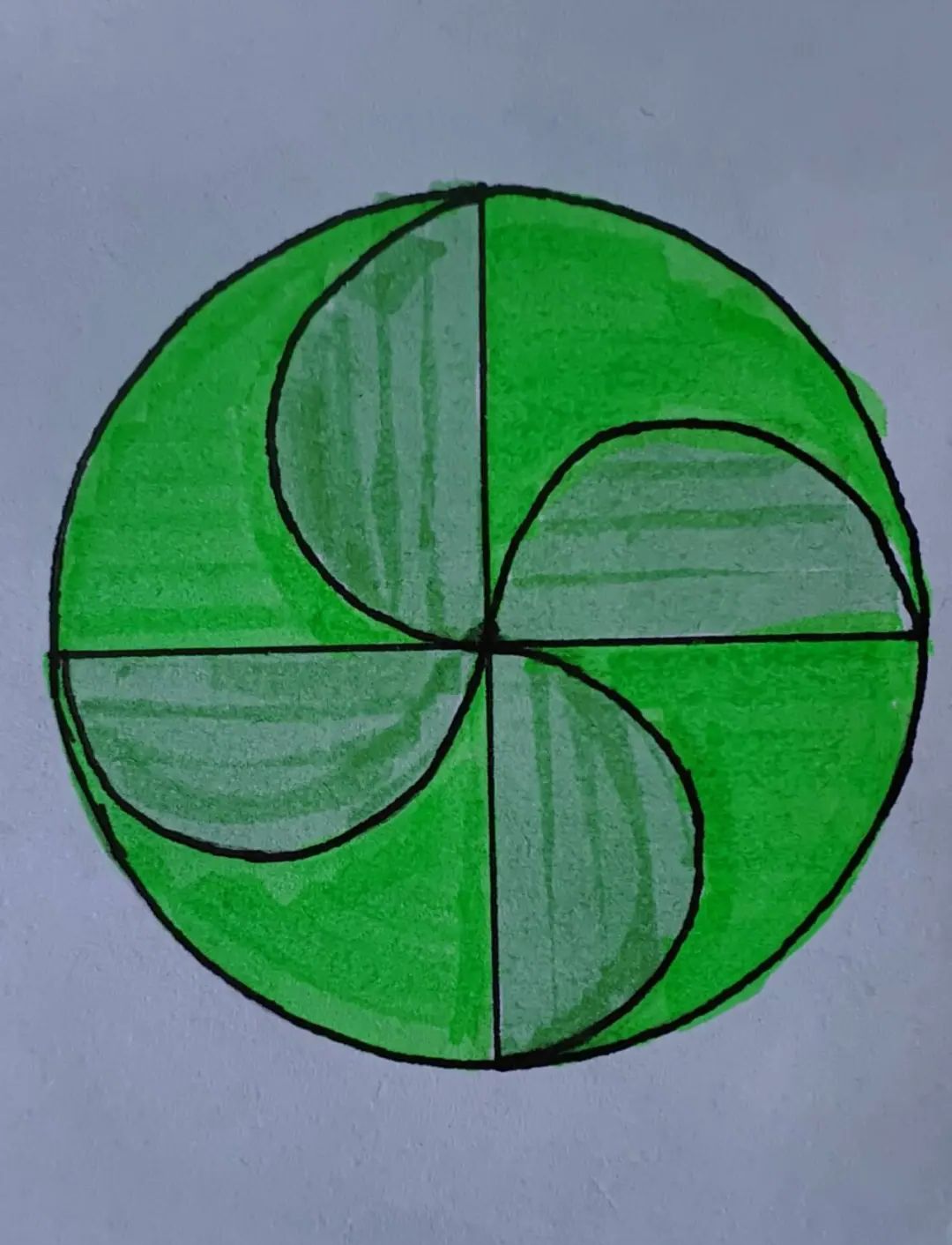 接下来,就让我们一起领略这些充满创意的圆形图案吧