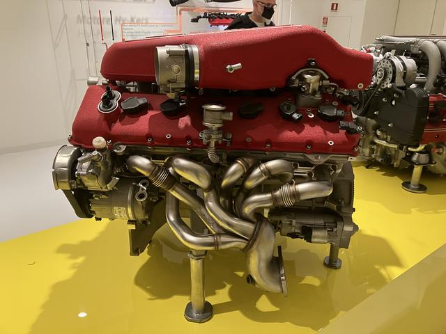 20年,感受顶级法拉利f140引擎系列,所搭载的车型