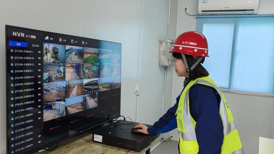 工地新岗"盯屏员",实时监控保安全