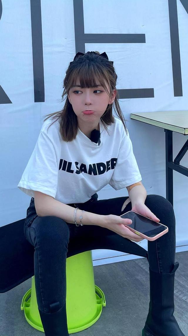 周淑怡|千年一遇,宝藏女孩,网红主播,一样拥有不俗凡尘的容颜