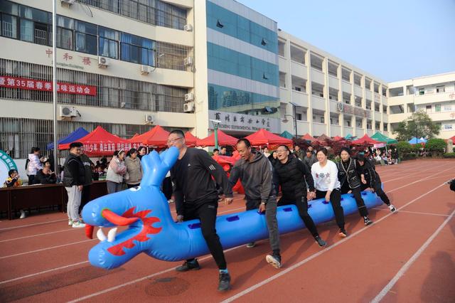 薛城区实验小学图片