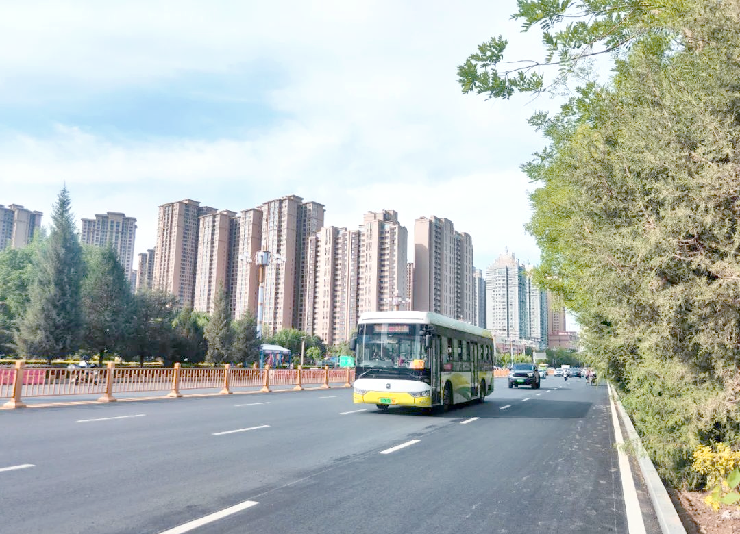 库尔勒石化大道的蜕变与城市未来展望